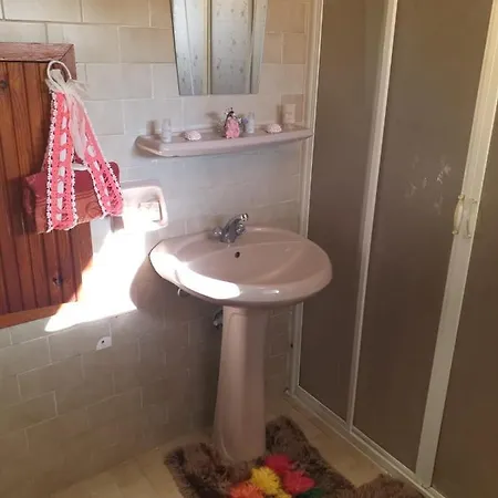 Enna Konuk Evi Cunda Adasi بيت للعطل